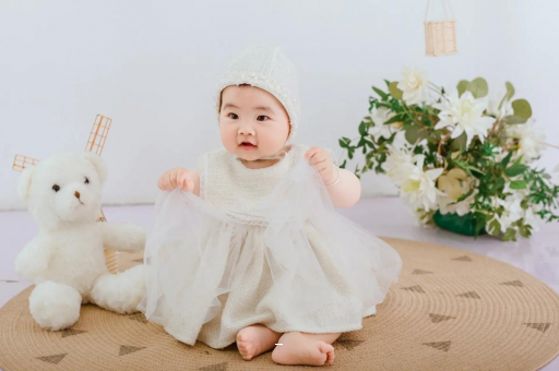 河间宝宝几个月抬头